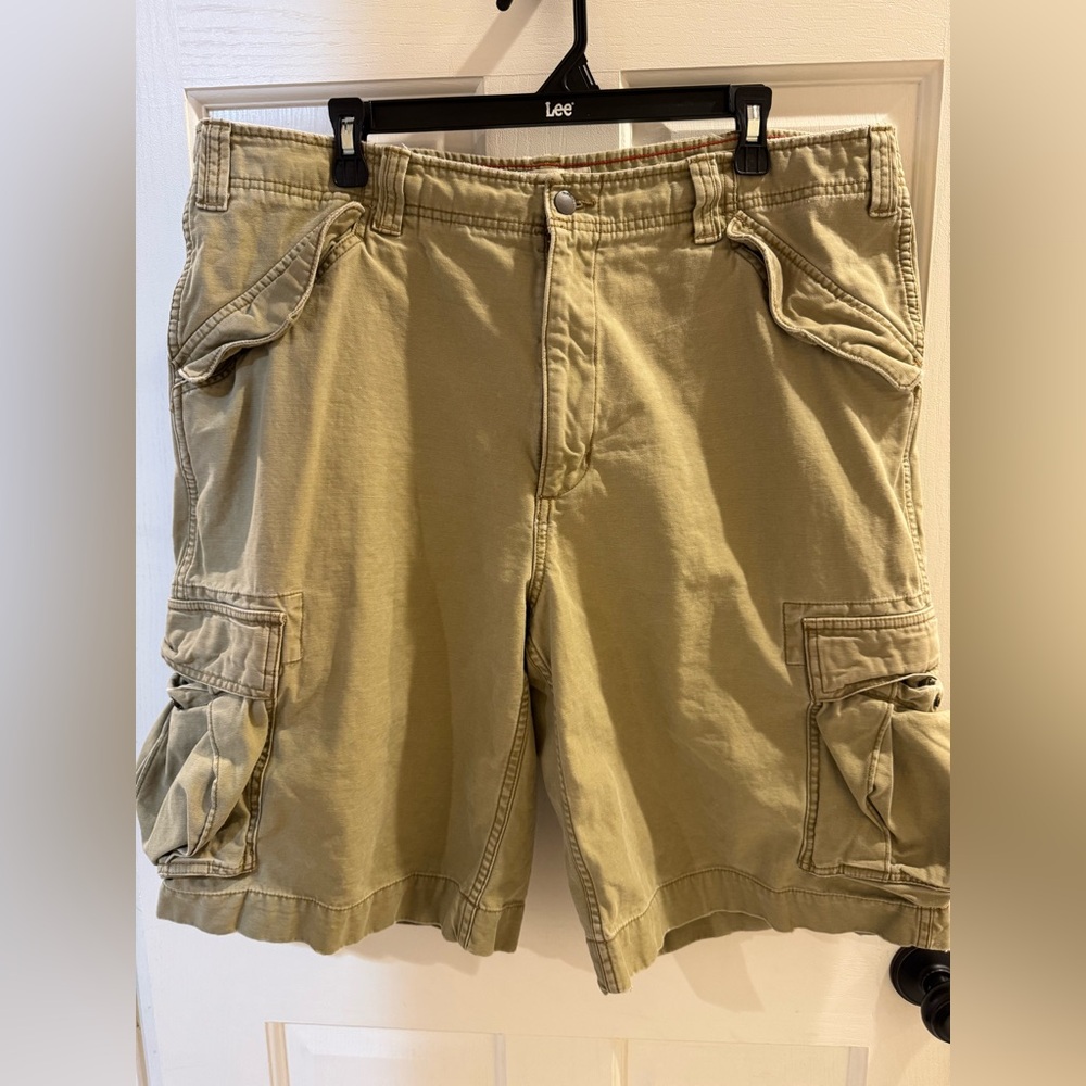 Mossimo Cargo Supply Shorts, 38